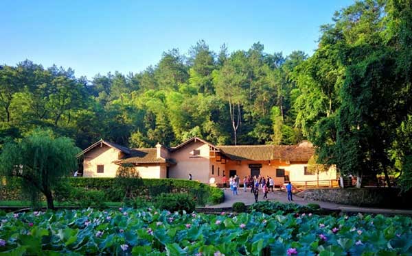 寻根韶山淬党性 赓续血脉启新程——论新时期韶山红色教育对党员的启迪