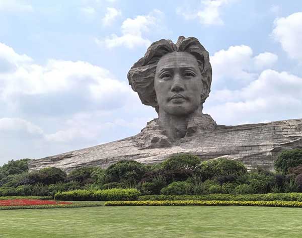 深化韶山党员教育培训，准确把握“十五五”发展历史方位